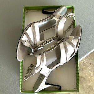 Women’s Heels in Silver